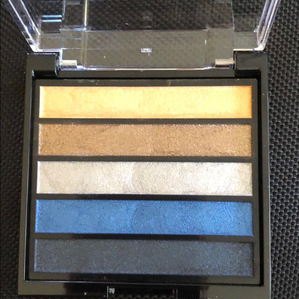 Eyeshadow